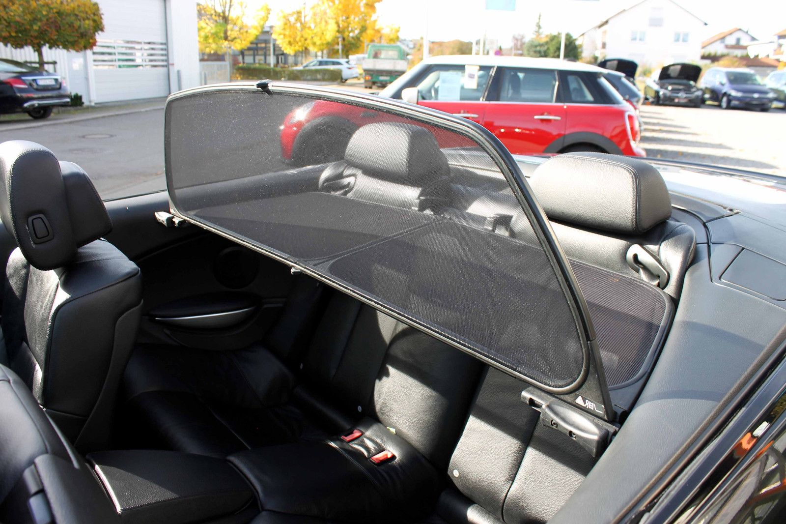 Fahrzeugabbildung BMW 630i Cabrio Aut Sport XENON PDC HUD KLIMA BT SHZ