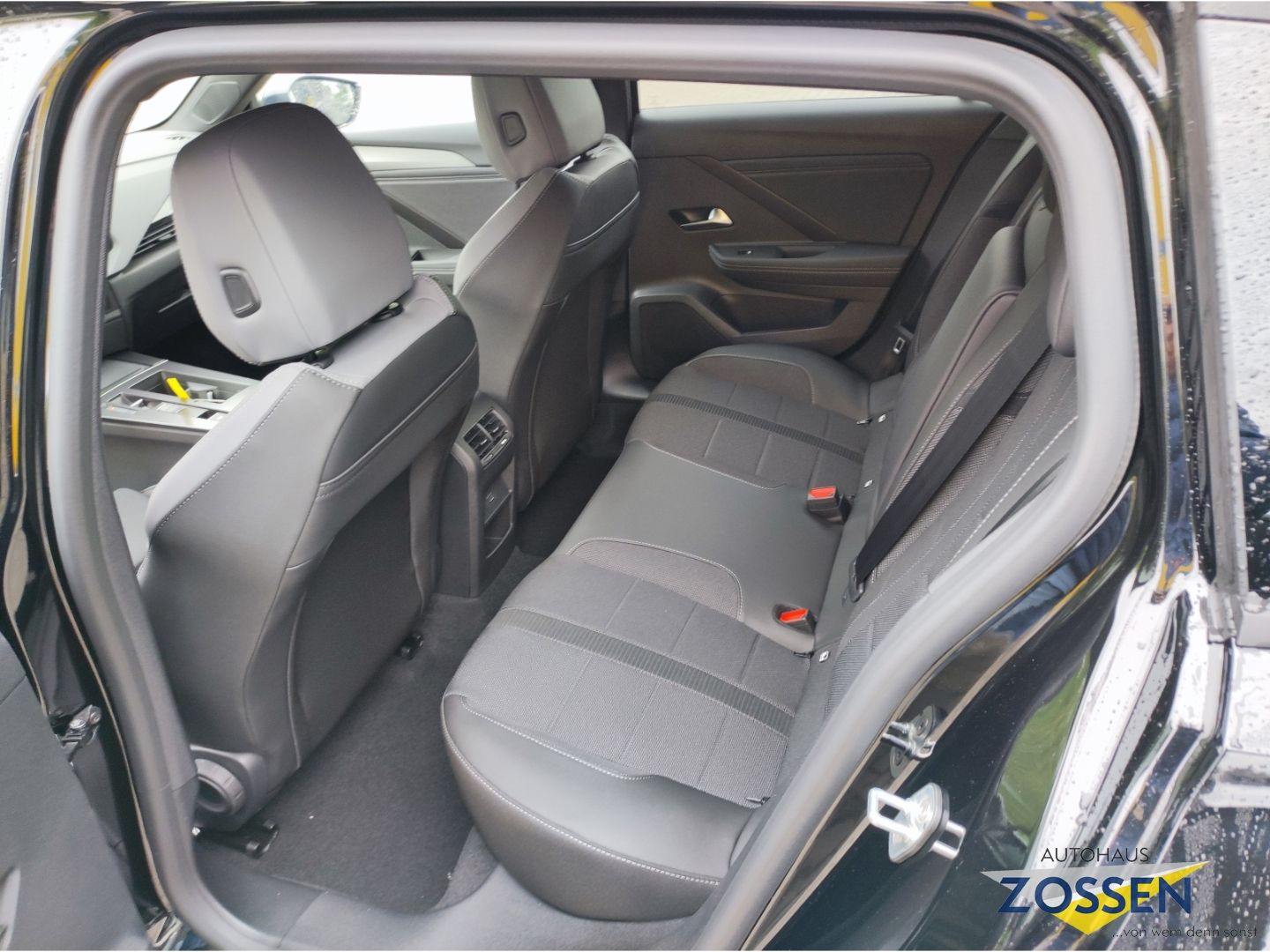 Opel Astra - Bild 9