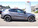 Alfa Romeo Stelvio VELOCE 2.2 DIESEL 16V 210 PS AT8 Q4 21 Z - Alfa Romeo Stelvio Tageszulassungen