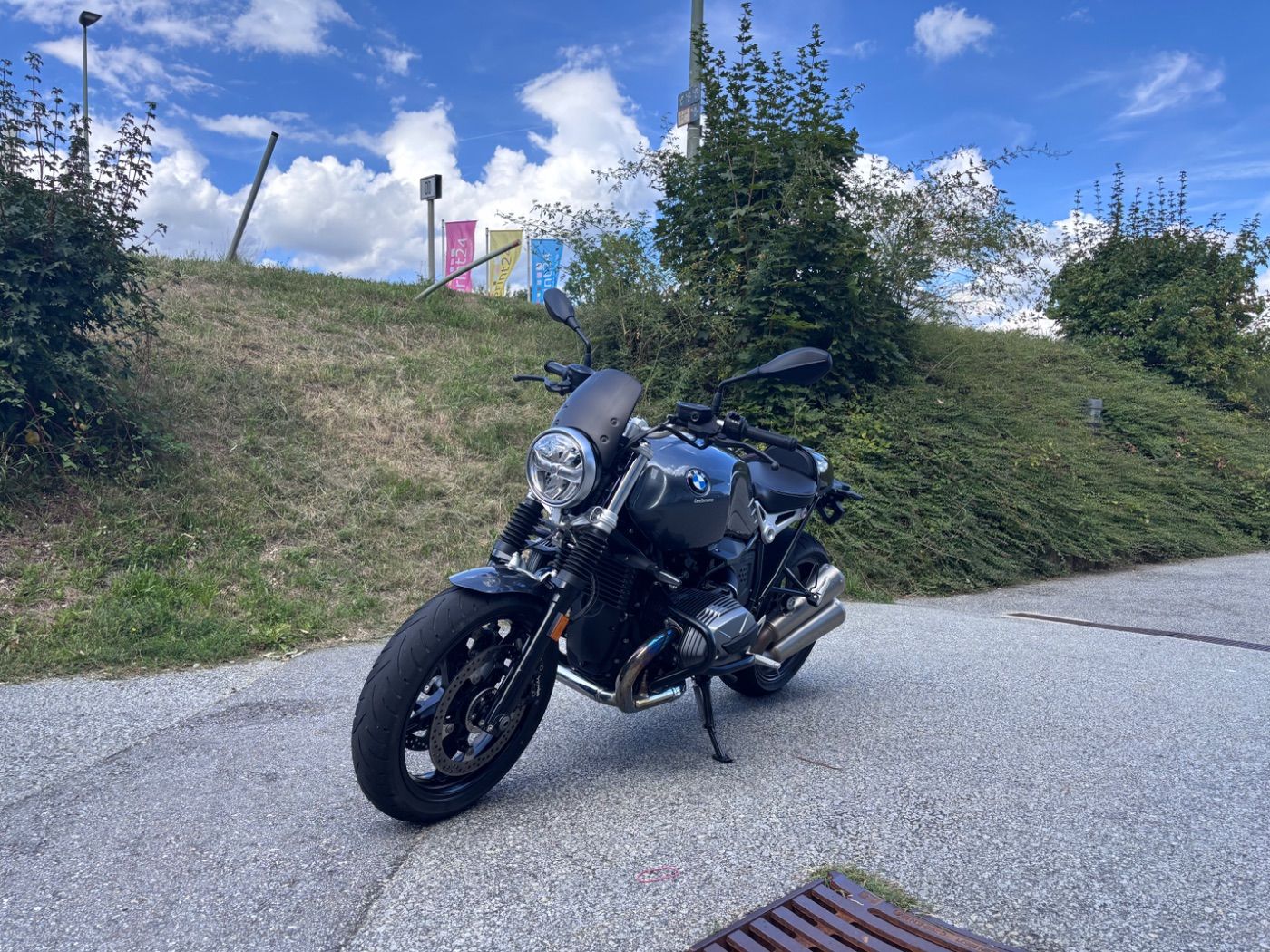 Fahrzeugabbildung BMW R nine T Pure, Heckumbau Carbon, Rizoma WS,