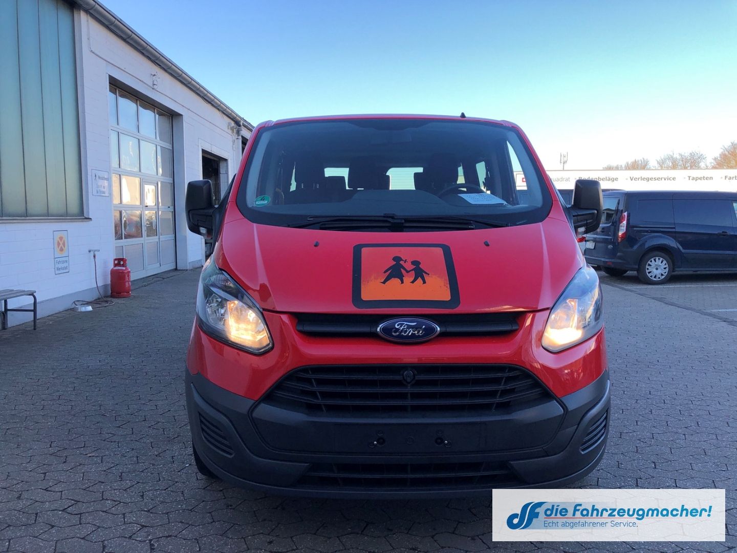 Fahrzeugabbildung Ford Transit Custom Kombi 300 L1 2.2 TDCi *1495