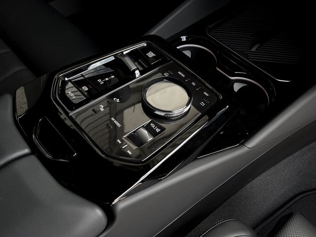 Foto Nummer 10: BMW 550e xDrive