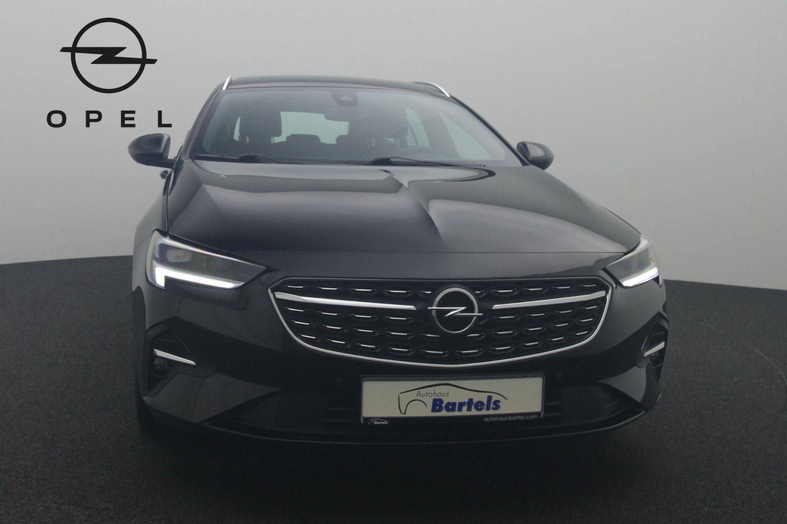 Fahrzeugabbildung Opel Insignia B Sports Tourer 2.0 Elegance