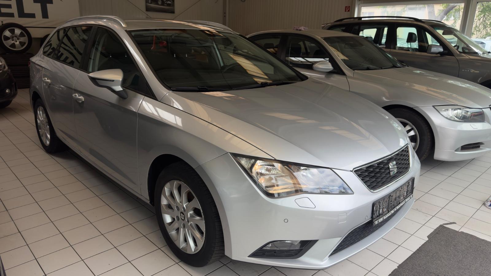 Seat Leon ST Style*AHK*Sitz-H*Navi*PDC*TÜVneu*Gepfleg