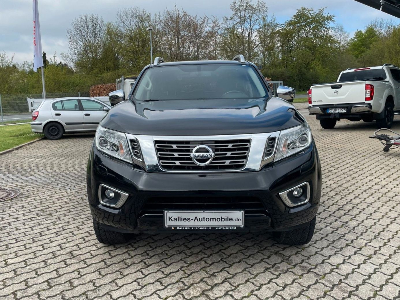 Fahrzeugabbildung Nissan Navara NP300 Tekna Double Cab 4x4