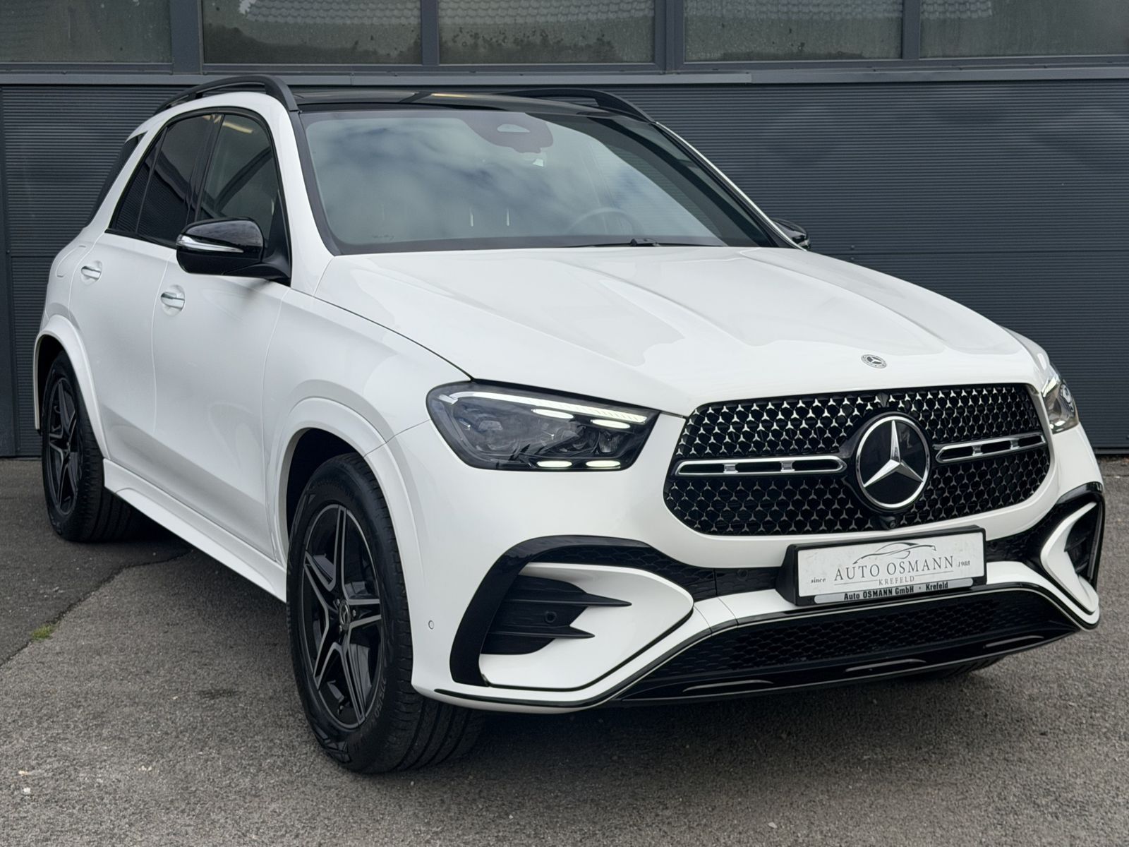 Mercedes-Benz GLE 350 de 4M 9G-TRONIC AMG Line Premium DISTR foto 4