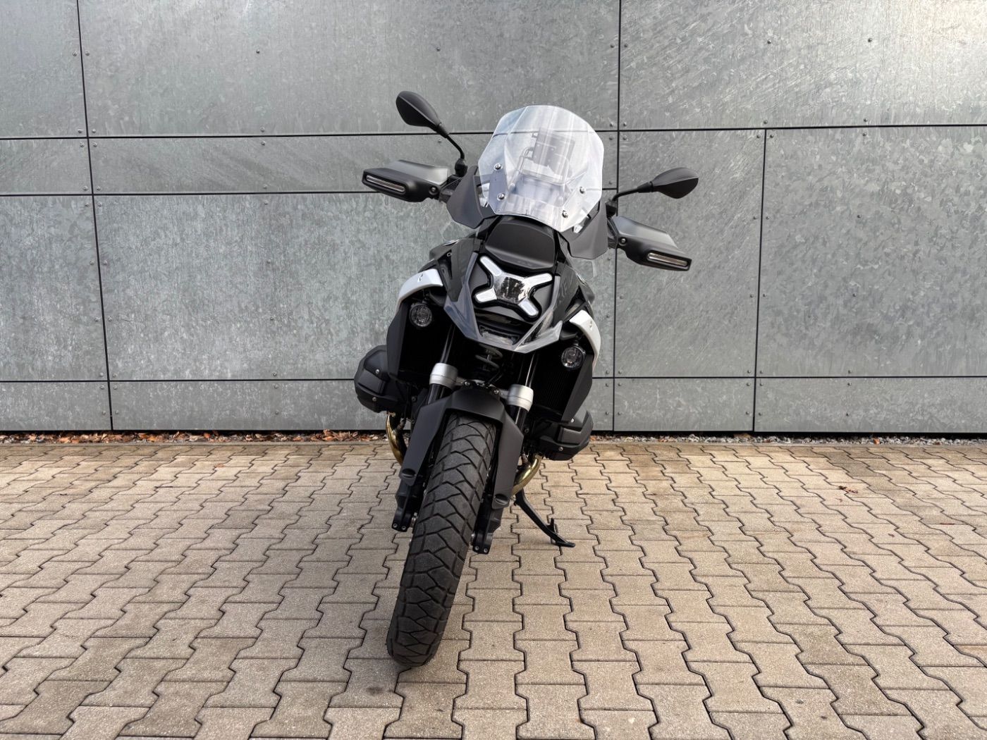 Fahrzeugabbildung BMW R 1300 GS Triple Black 3 Pakete
