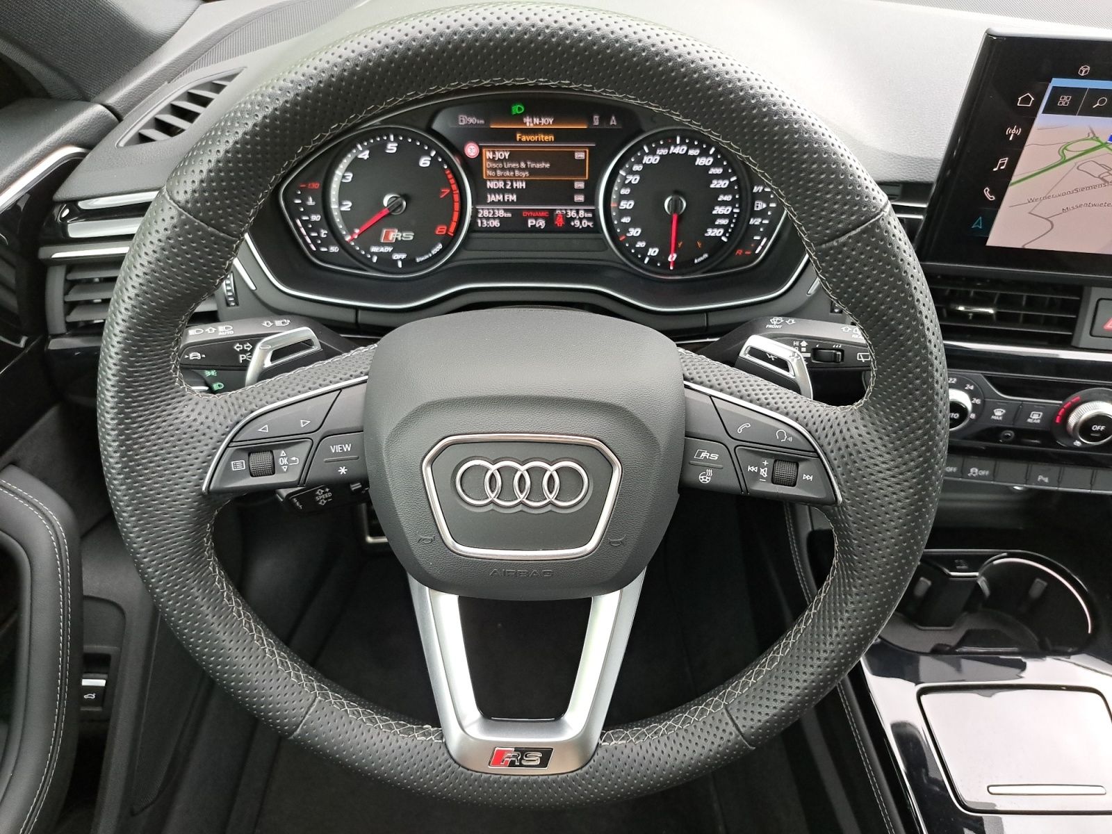 Audi RS4 - Bild 17