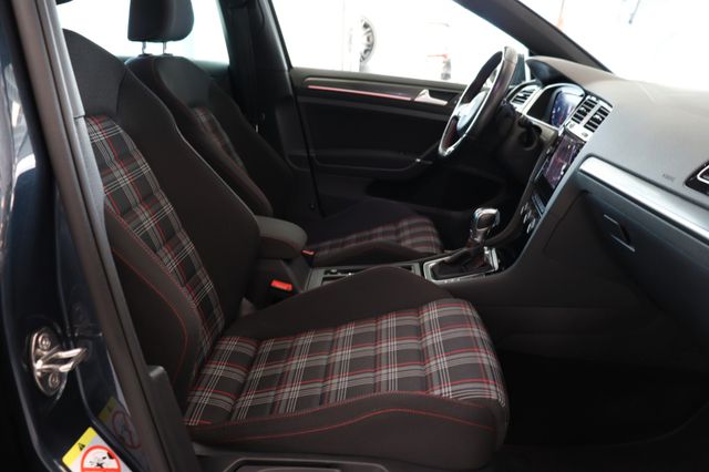 Fahrzeugabbildung Volkswagen Golf VII Lim.GTI|PANO|DSG|VIRTUAL|ACC|KAMERA|LED