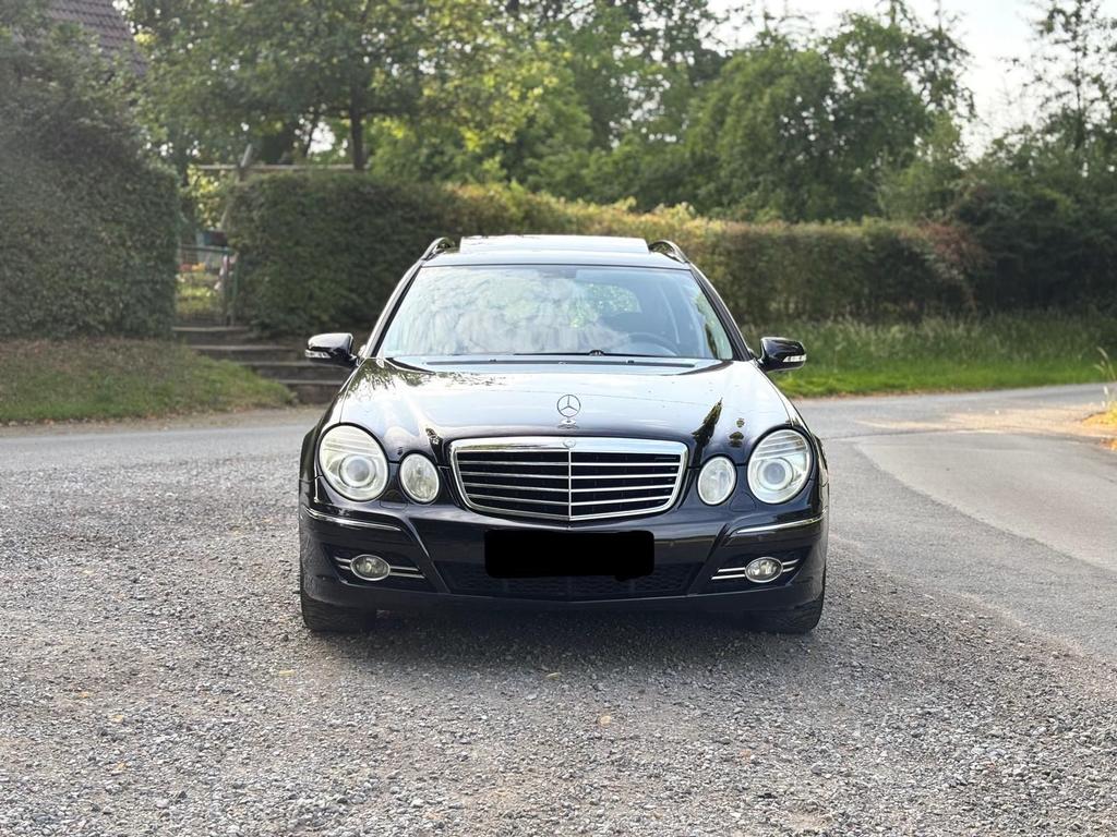 Mercedes-Benz E 200