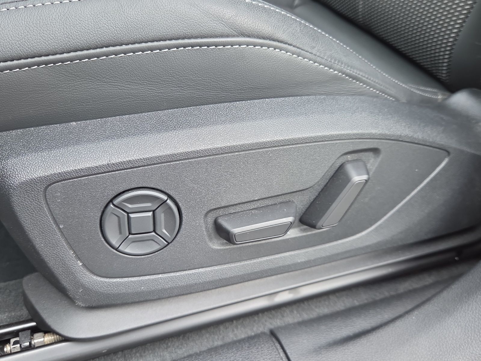 Audi Q3 - Bild 21