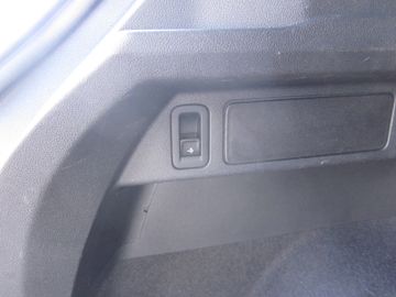 Volkswagen Tiguan - 9