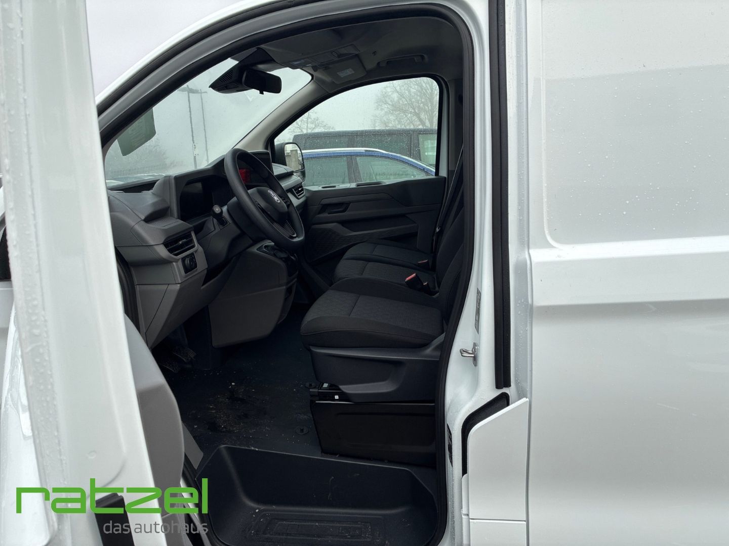 Fahrzeugabbildung Volkswagen Transporter Kasten 2.0 TDI KR AH+LED+ACC+Regal