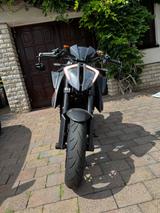 KTM SuperDuke R1290 - KTM SPORTLER