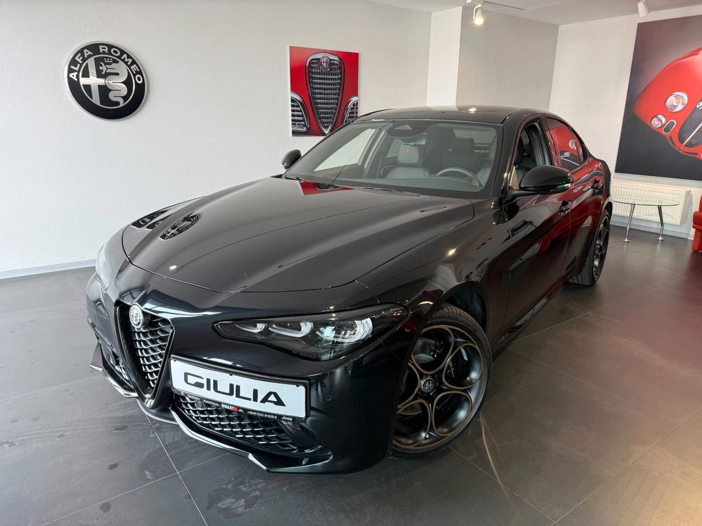 Alfa Romeo Giulia 2.0 Turbo Intensa Q4 Schiebedach
