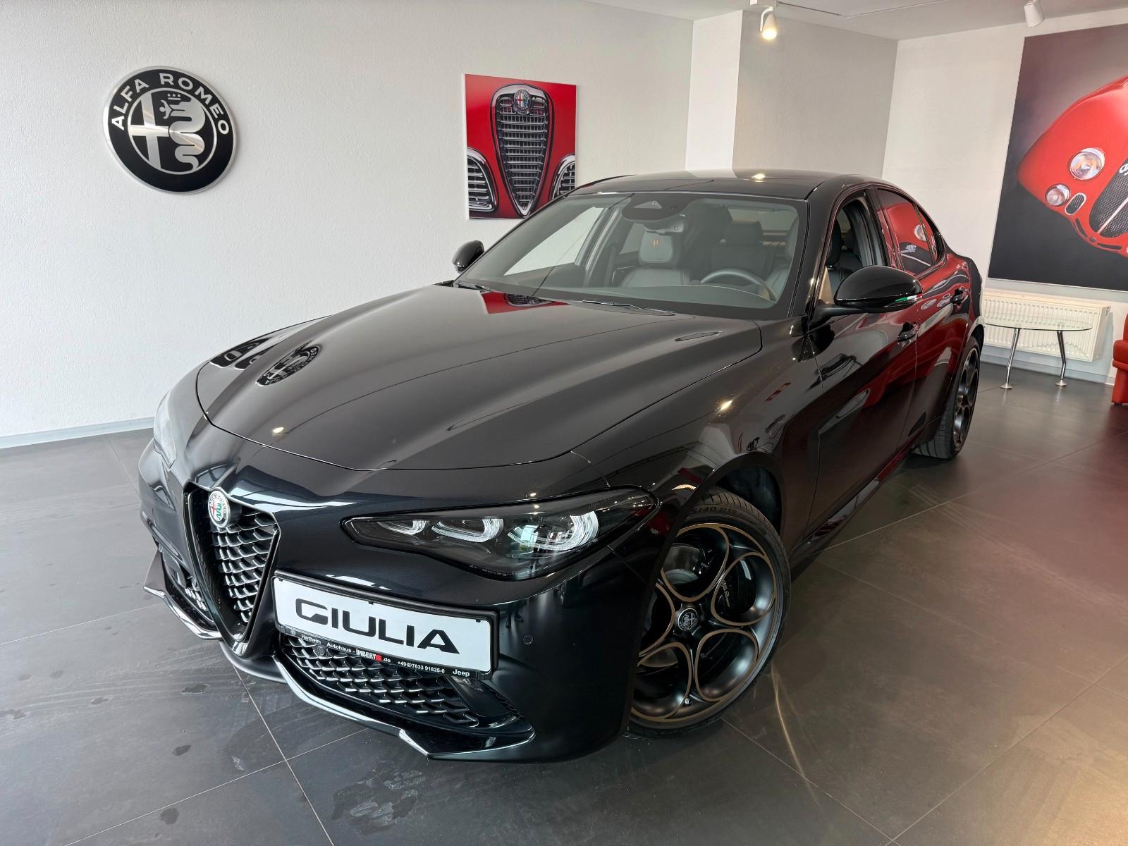 Alfa Romeo Giulia 2.0 Turbo Intensa Q4 Schiebedach