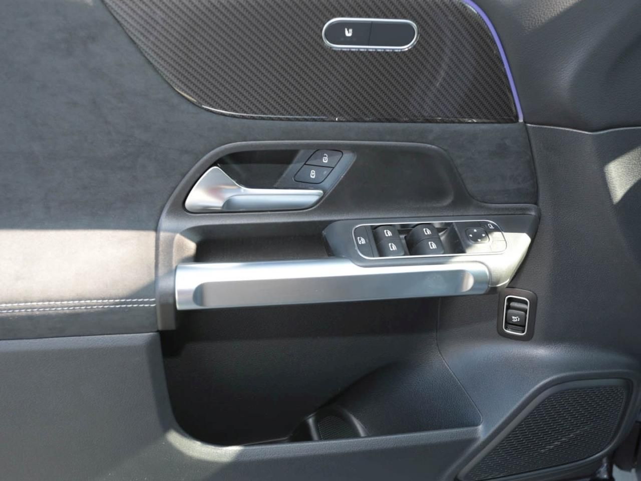 Mercedes-Benz GLB 200 d AMG Night MBUXNavi Easy-Pack AHK 360° foto 17