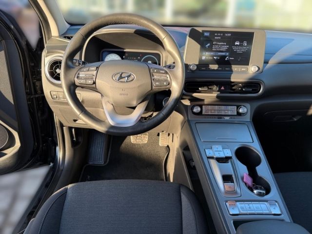 Fahrzeugabbildung Hyundai KONA Select Elektro 2WD +CARPLAY+RFK+SHZ+PDC+UVM