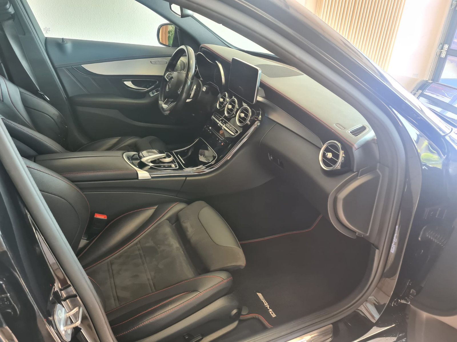 Fahrzeugabbildung Mercedes-Benz C 43 AMG T-Modell / 1. Hand / Insp n / SH bei MB