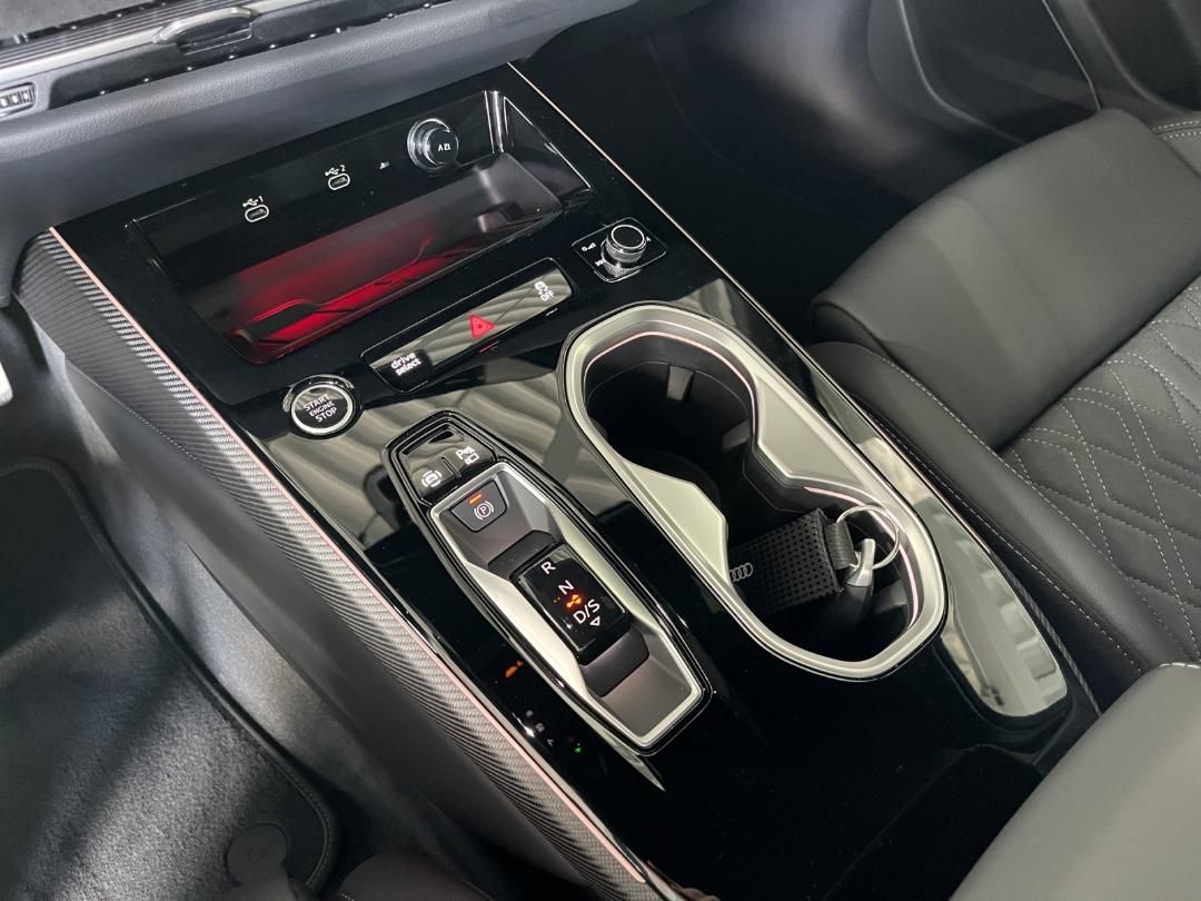 Fahrzeugabbildung Audi A6 Avant edition one TDI quattro edition one, Te