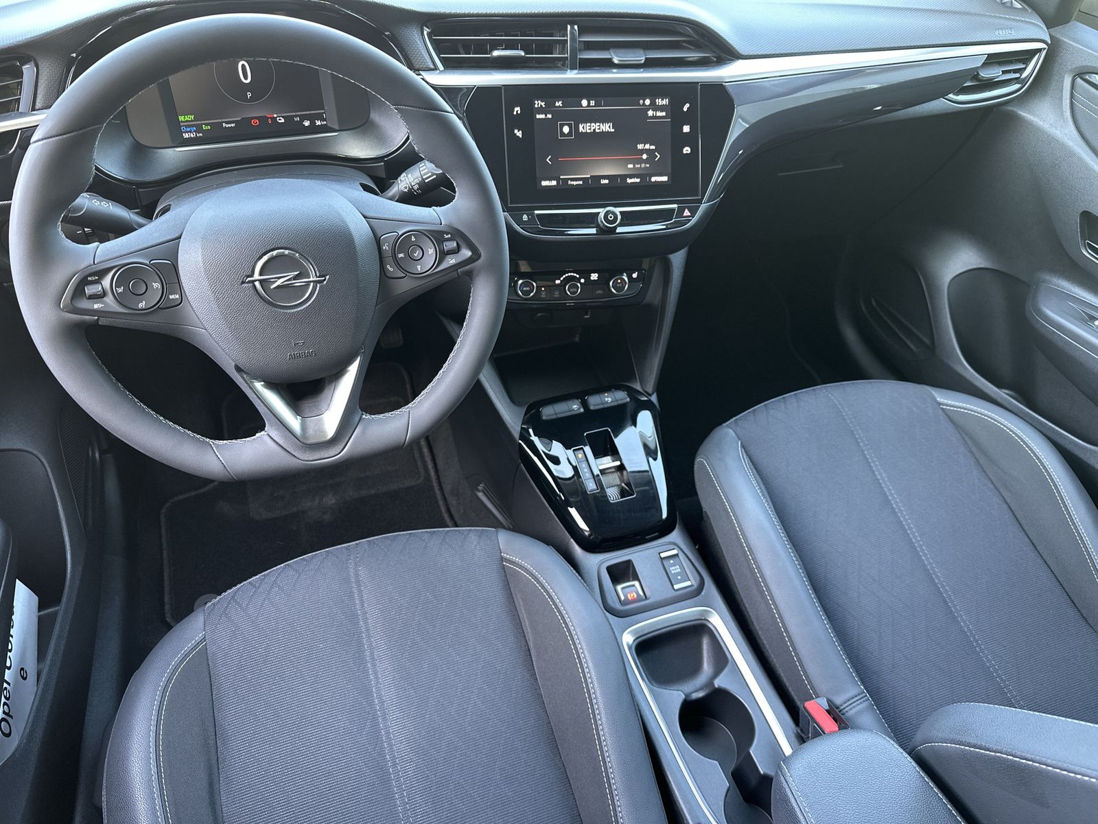 Fahrzeugabbildung Opel Corsa e Elegance LED+180°-KAMERA+V-COCK+PARK&GO