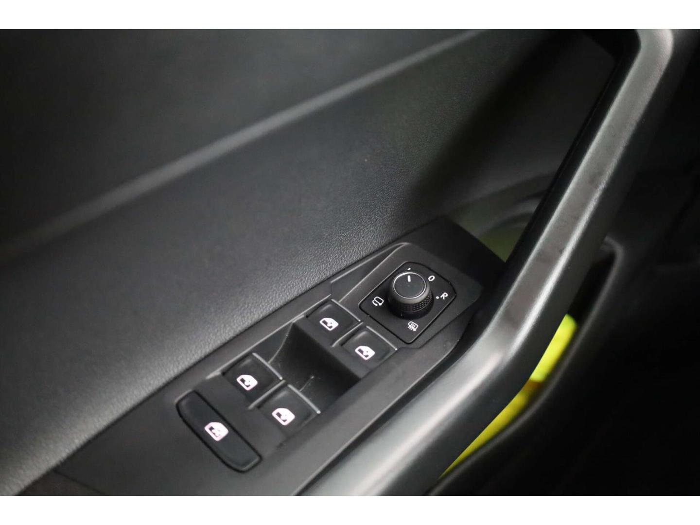 Volkswagen Taigo 1.0 TSI Move 6-Gg. LED/Klima/SH/PDC/DAB+, миниатюра 20