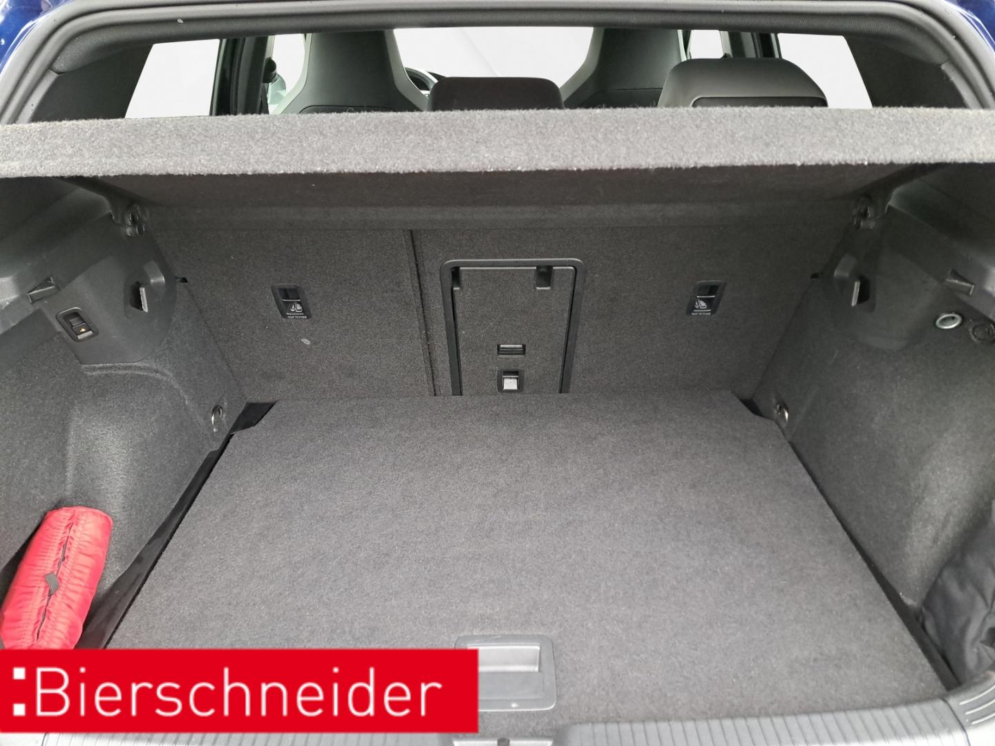 Volkswagen Golf 8 1.5 eTSI DSG R-Line IQ-LIGHT DIGITAL PRO, миниатюра 8