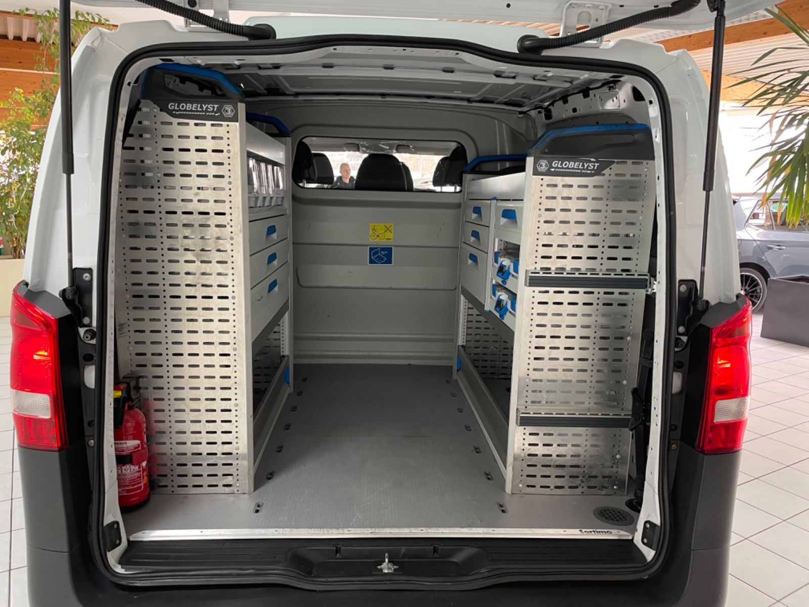 Fahrzeugabbildung Mercedes-Benz Vito Mixto 111 CDI FWD extralang *Werkstatt*
