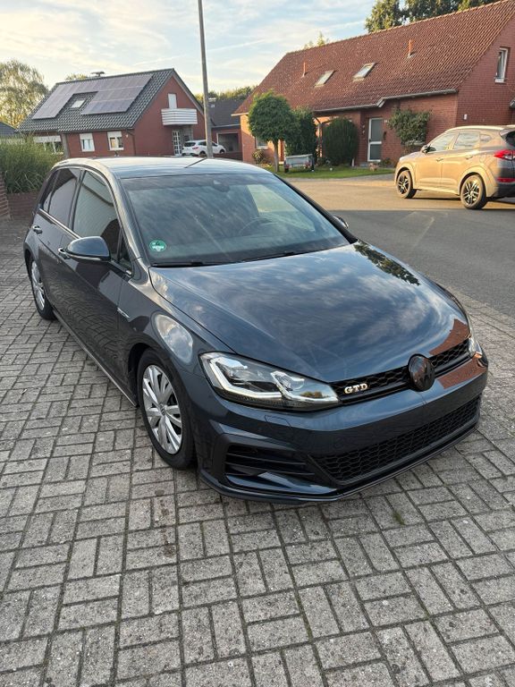 Image of Volkswagen Golf