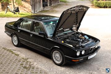 صورة مصغرة 12 لـ 1988 BMW M5