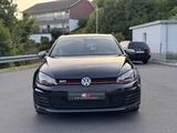Volkswagen Golf VII Lim. GTI 220PS/Bi-Xenon/Dynaudio/NAVI - Volkswagen aus 2013: GTI