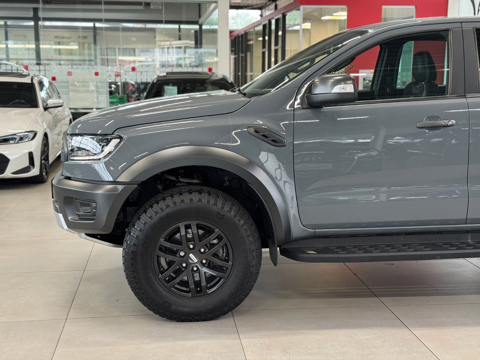 Fahrzeugabbildung Ford Ranger 2.0TDCi Panther Raptor DoKa 4x4 Standhzg.