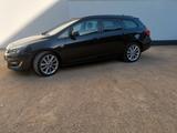 Opel Astra Sports T. 2.0 CDTI Active Active - Opel Astra mit Diesel-Antrieb: Kombi, 2.0