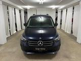 Mercedes-Benz T 180 Progres LEDLicht 7Gtr Keyless Navi RfKam - blaue Mercedes-Benz T-Klasse