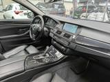 BMW 525 d Touring   MEMORY PANO HUD NAVI SHZG - BMW 525 in Berlin