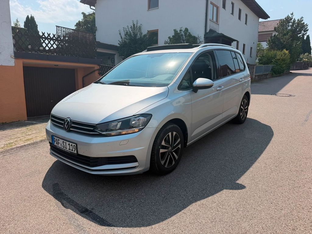 Image of Volkswagen Touran