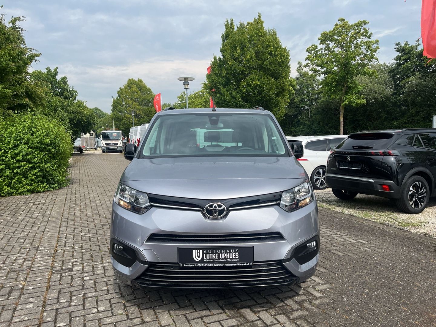 Fahrzeugabbildung Toyota Proace City L1 Team Deutschland 1.5 Panorama ACC