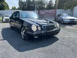 Mercedes-Benz E 240 T Avantgarde Rentnerwagen Neuwertig !! - Mercedes-Benz E 240 mit Benzin-Antrieb