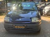 Renault Clio 1.2 Tüv&Service Neu - Renault Clio aus 2004: 1.2
