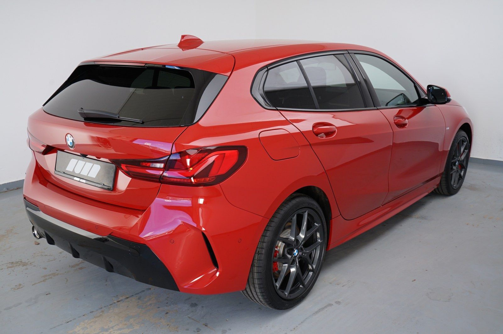 BMW 118i (Navi LED HUD H/K ACC Leder WLAN Shz PDC) imagem 3