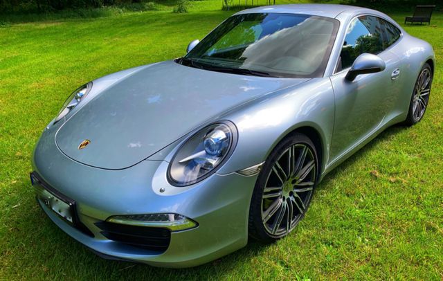 PORSCHE 991 Carrera Coupé Carrera
