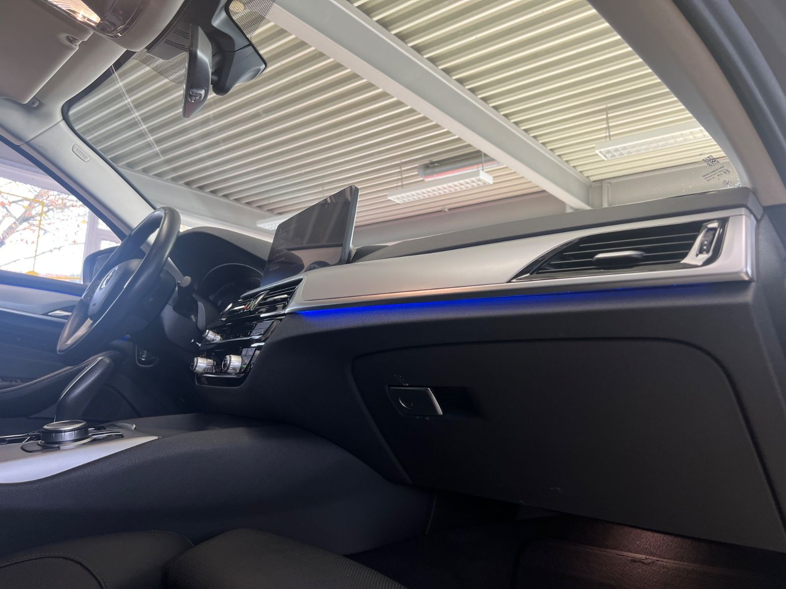 Fahrzeugabbildung BMW 520 d Lim. Mild Hybrid *SITZBELÜFTUNG*MEMORY*