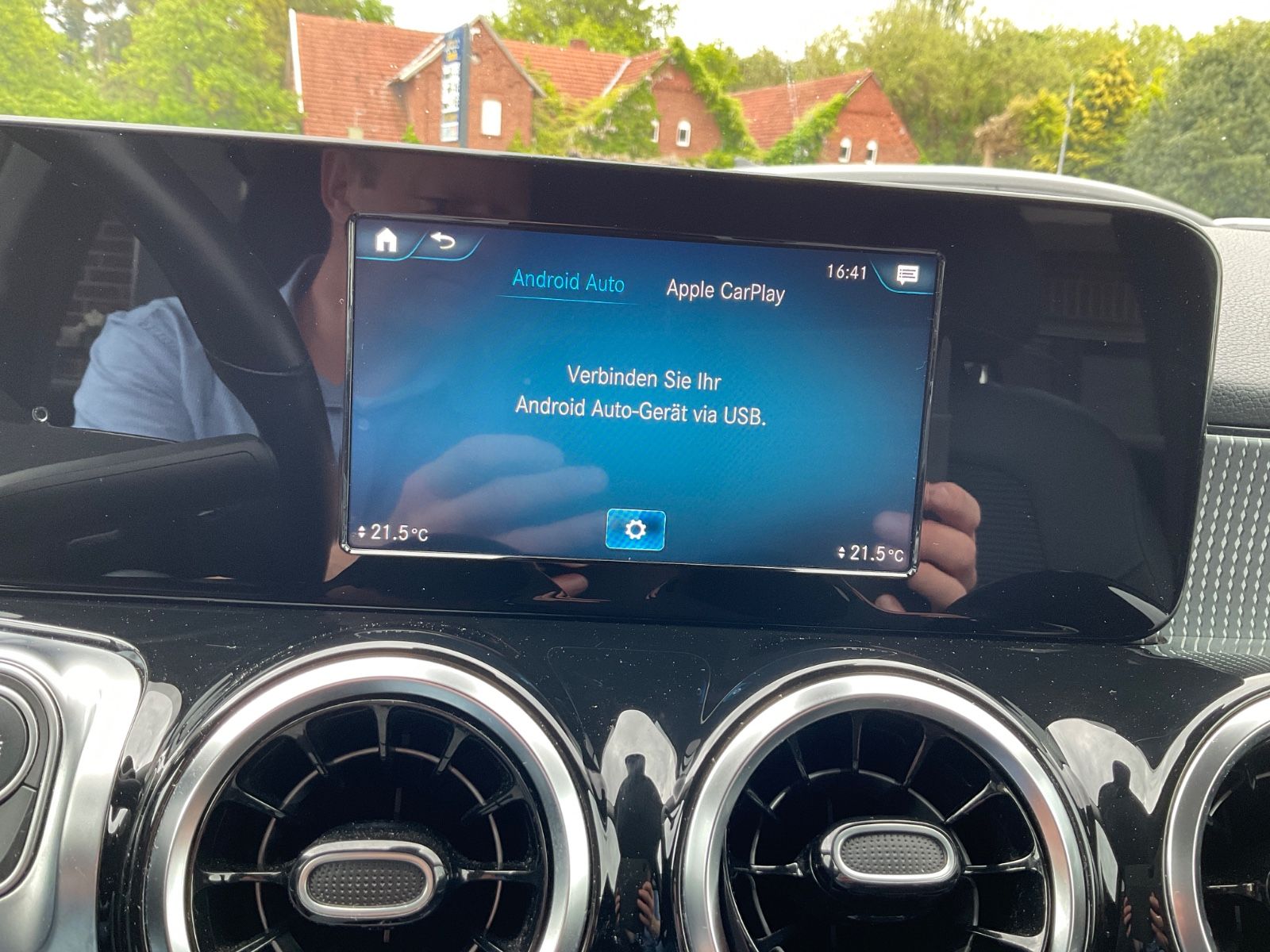 Fahrzeugabbildung Mercedes-Benz GLB 200 DCT,AHK,Navi,Kamera,GJR,LED