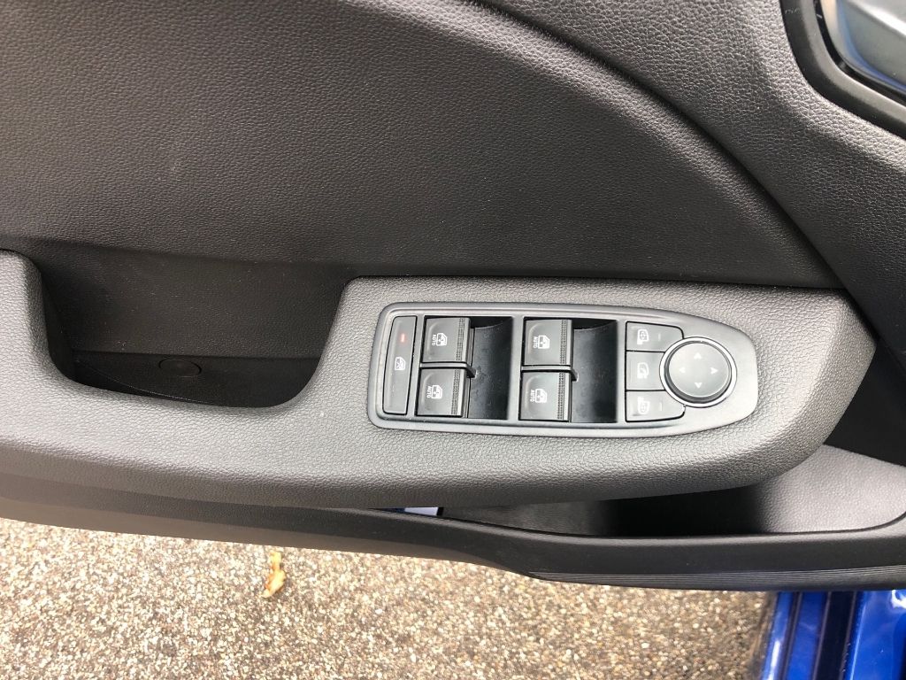 Fahrzeugabbildung Mitsubishi Colt PLUS 1.0 Benziner 5-Gang