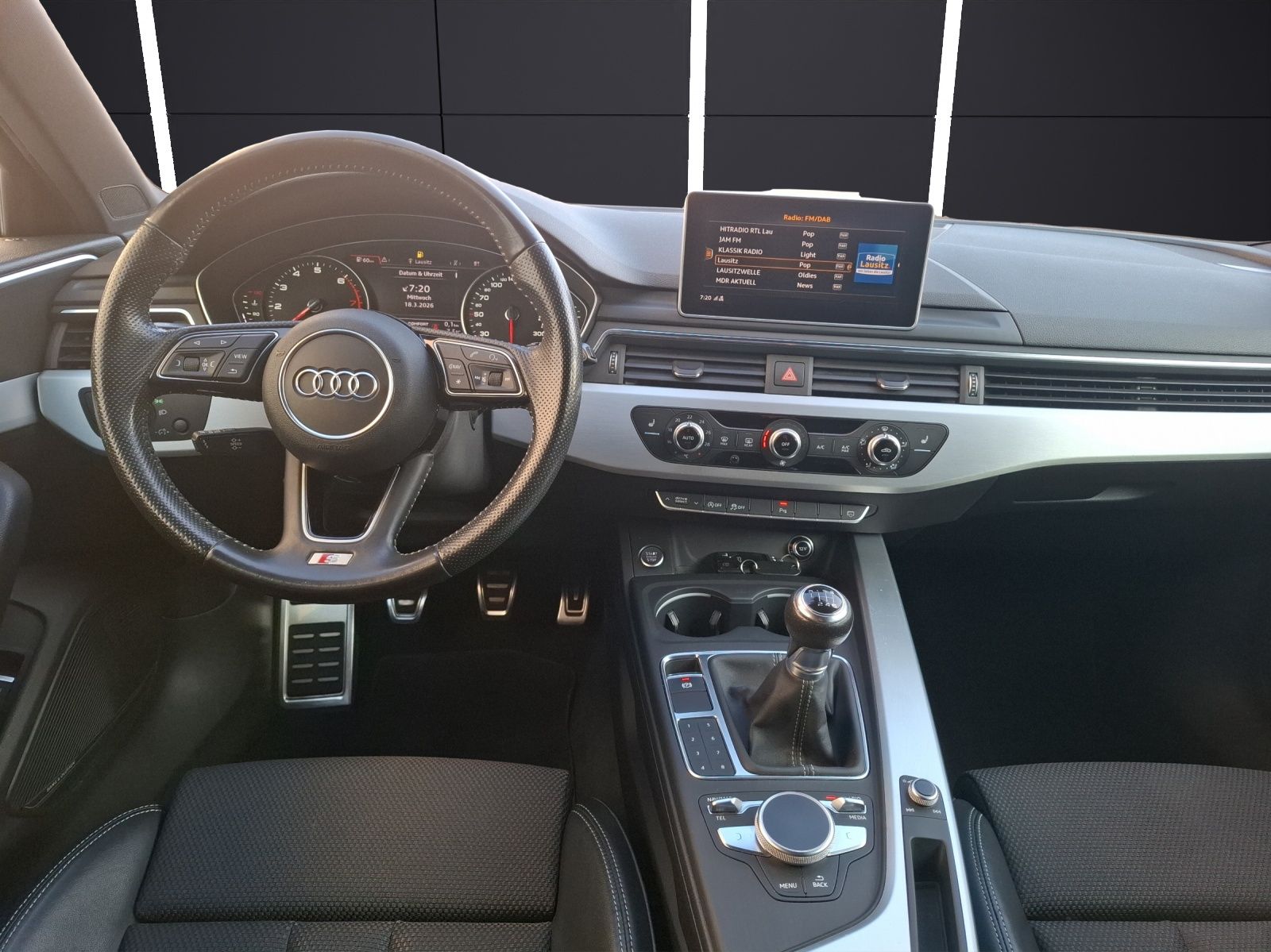 Fahrzeugabbildung Audi A4 Avant TFSI ultra S-Line LED AHK Navi B&O SH 1