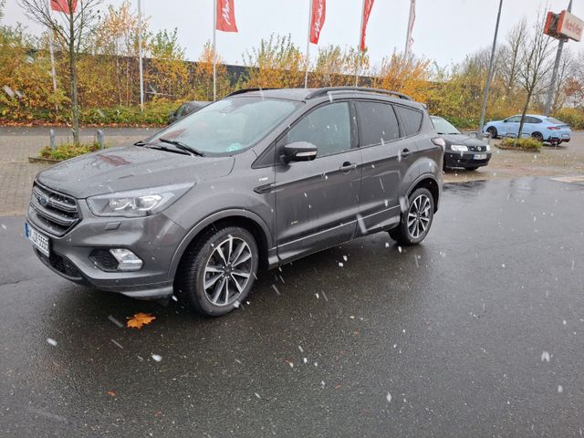 Ford Kuga 2,0 TDCi 4x4 110kW ST-Line PowerShift  AHK 