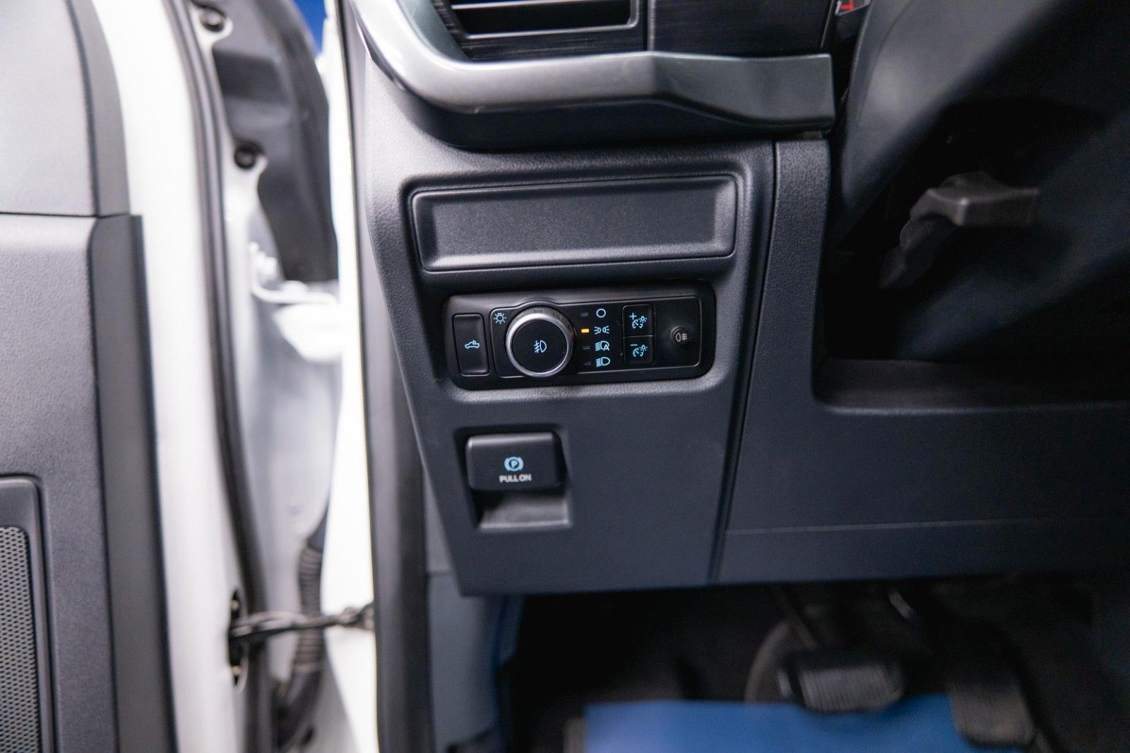 Fahrzeugabbildung Ford F150 5.0L V8 4x4 Offroad SuperCrew RAPTOR 19%