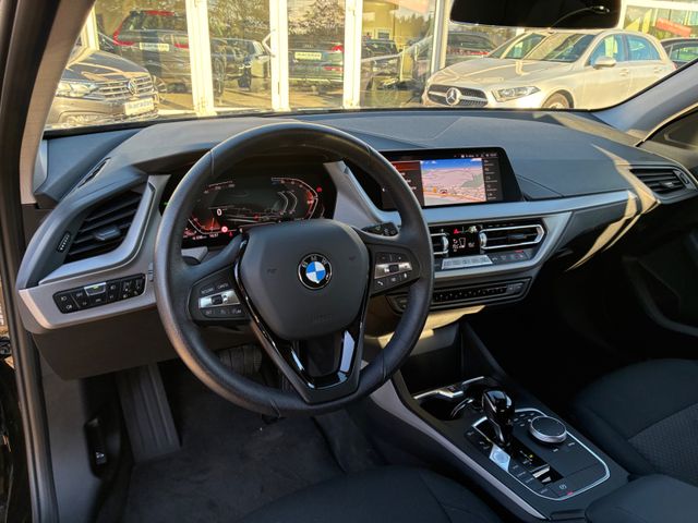 Fahrzeugabbildung BMW 120 d Advantage -AUT/LED/PDC/Sitzheiz-