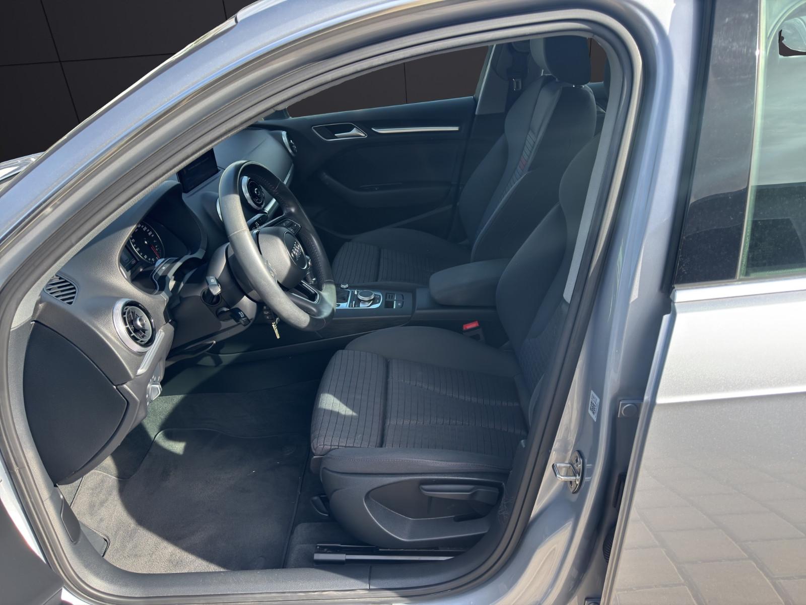Audi A3 Sportback sport/Navi/Shz/Pdc/Tempomat/1.Hand