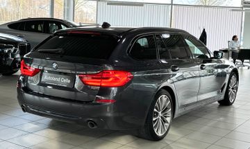 Fahrzeugabbildung BMW 520d Sport Line Kamera Alarm NaviProf HiFi 19"